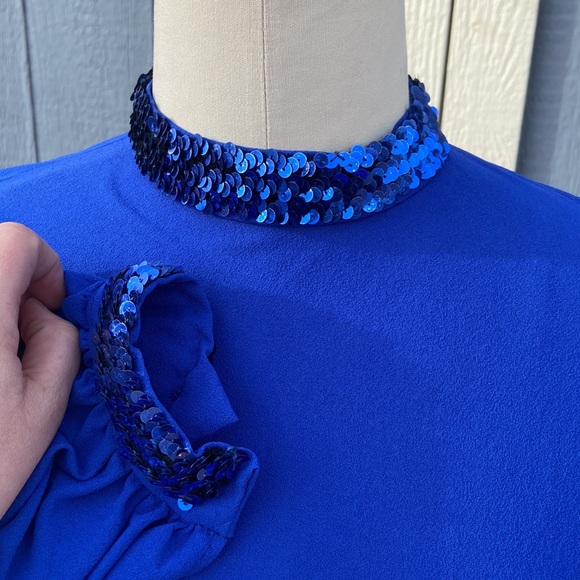 Blue 1970s long sleeve dress with sequins on collar. Size small medium - Picture 2 of 3